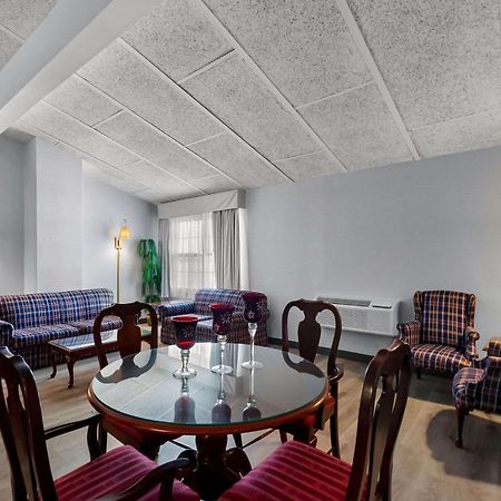 Clarion Inn Falls Church-Arlington Kültér fotó