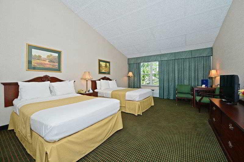 Clarion Inn Falls Church-Arlington Kültér fotó