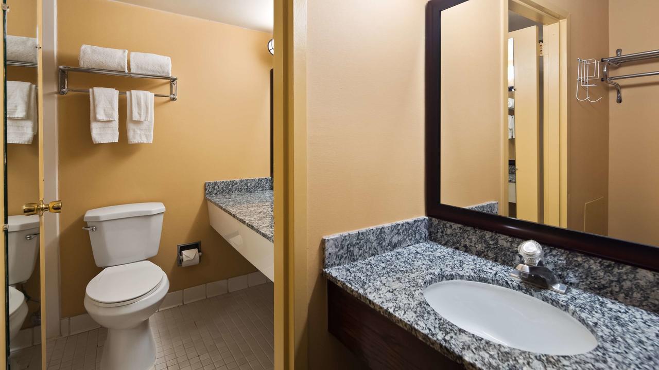 Clarion Inn Falls Church-Arlington Kültér fotó