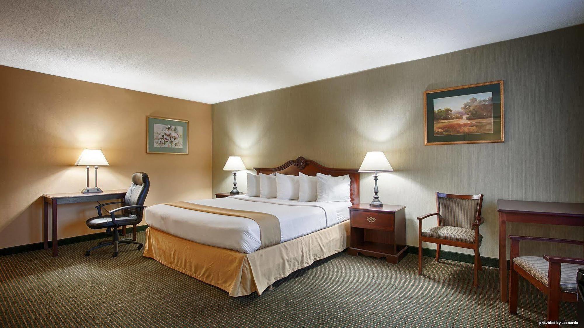 Clarion Inn Falls Church-Arlington Kültér fotó